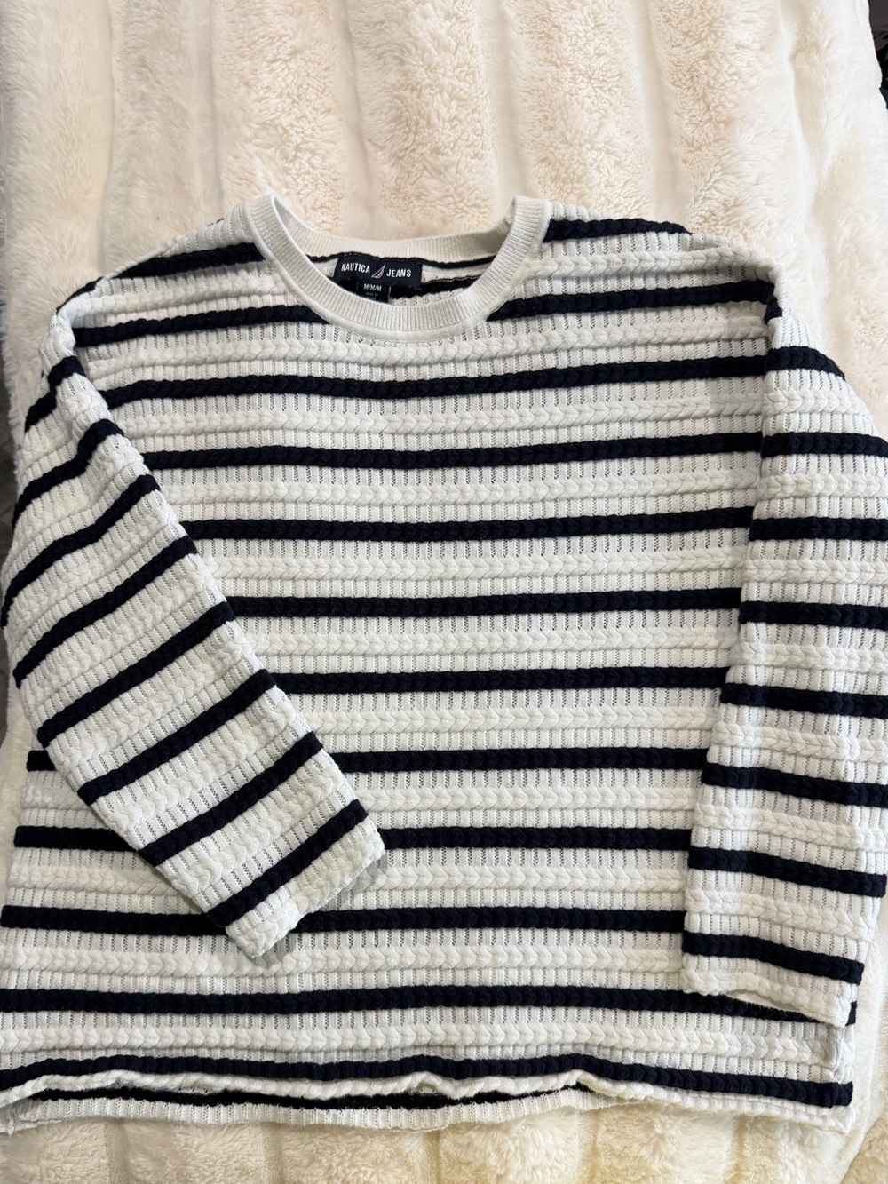 Nautica Women's White and Navy Striped Cropped Crewneck Sweater